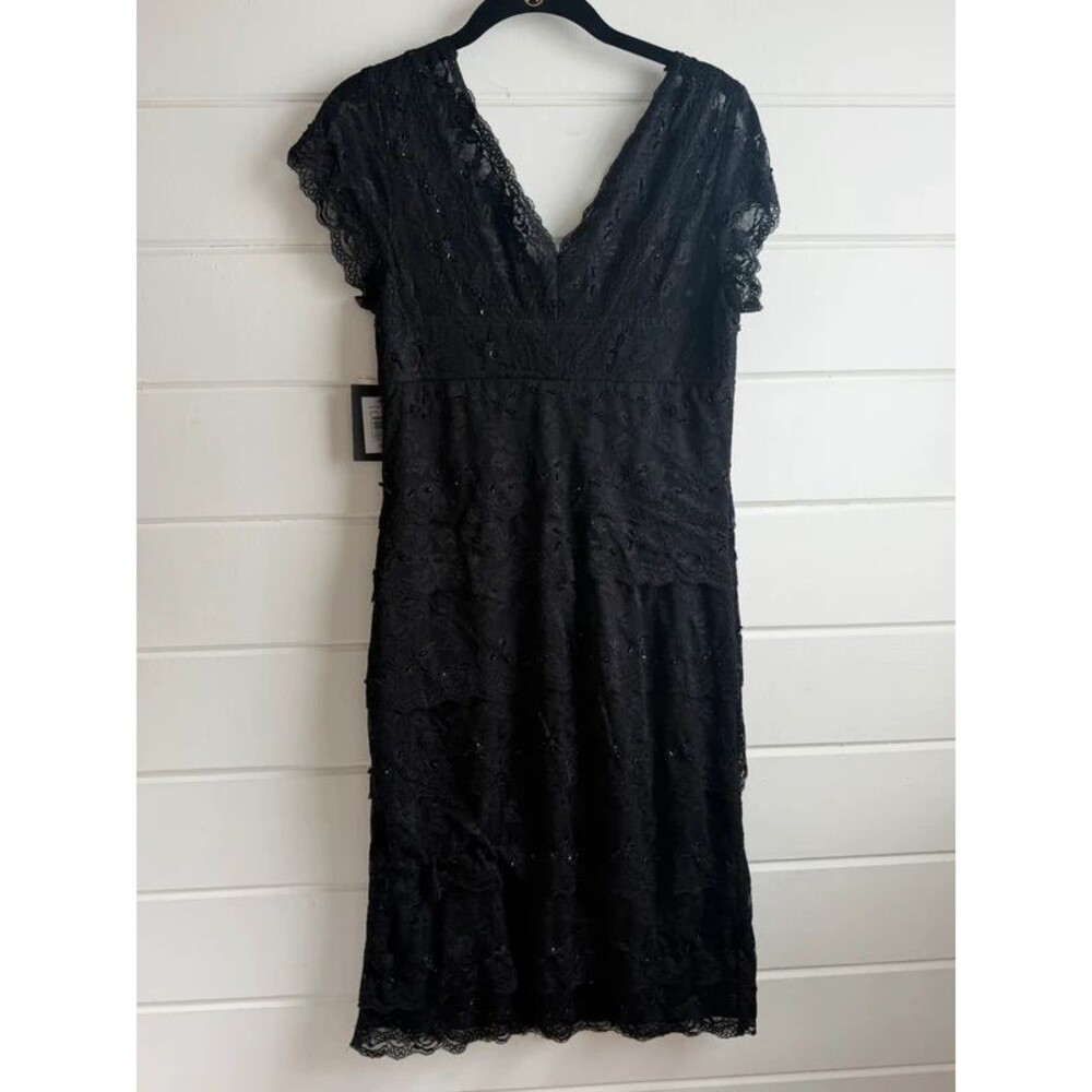 Marina Women's Black Beaded Lace V-Neck Cocktail Dress NWT Size 4